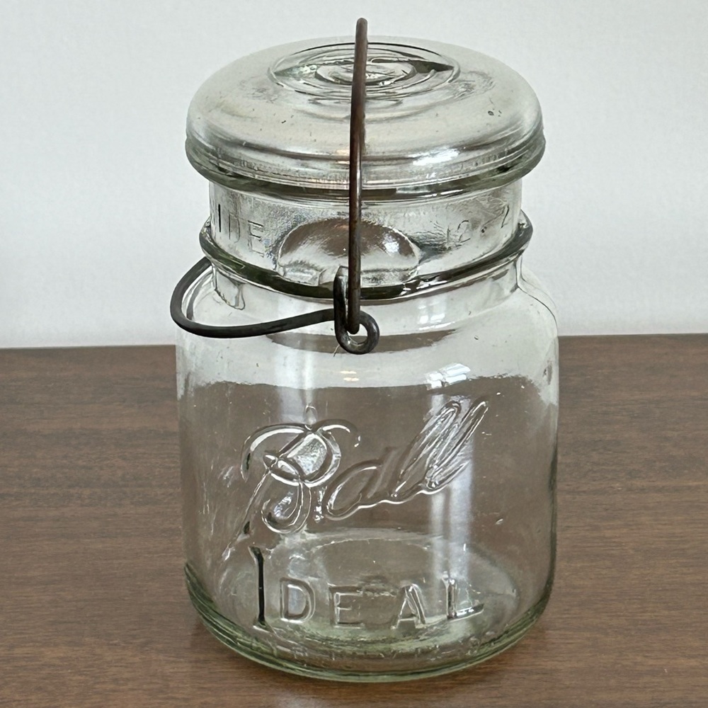 VTG BALL IDEAL 1 PINT CLEAR GLASS CANISTER JAR WITH WIRE BAIL LID PAT. JULY 1908